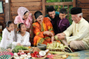 weaving ketupat